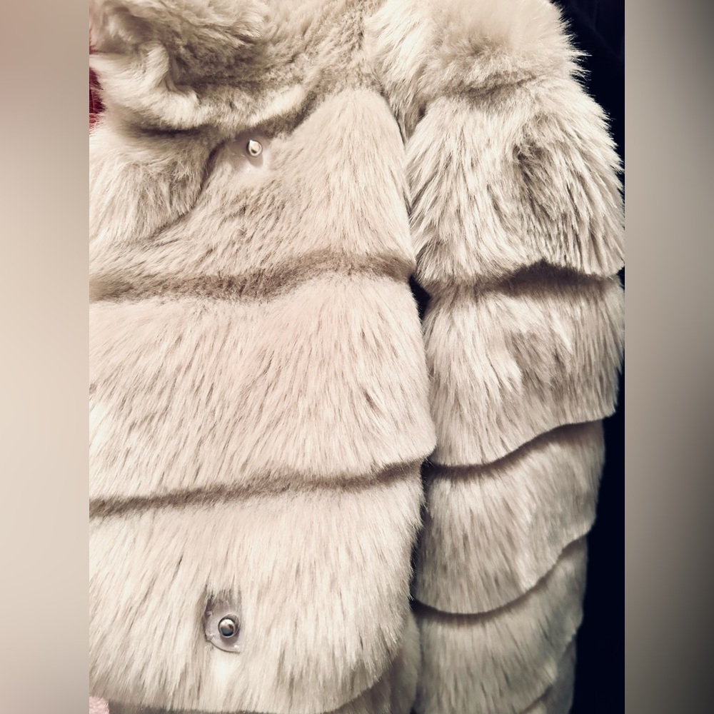 Eliza J Silver Neutral Faux Fur Coat S - Picture 2 of 5